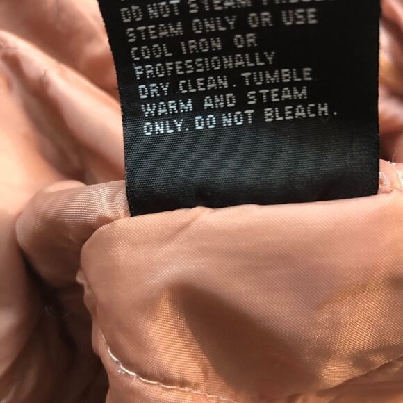 Fog by London Fog light pink coat with quilted insert. This can be coat or thinn - Picture 10 of 10